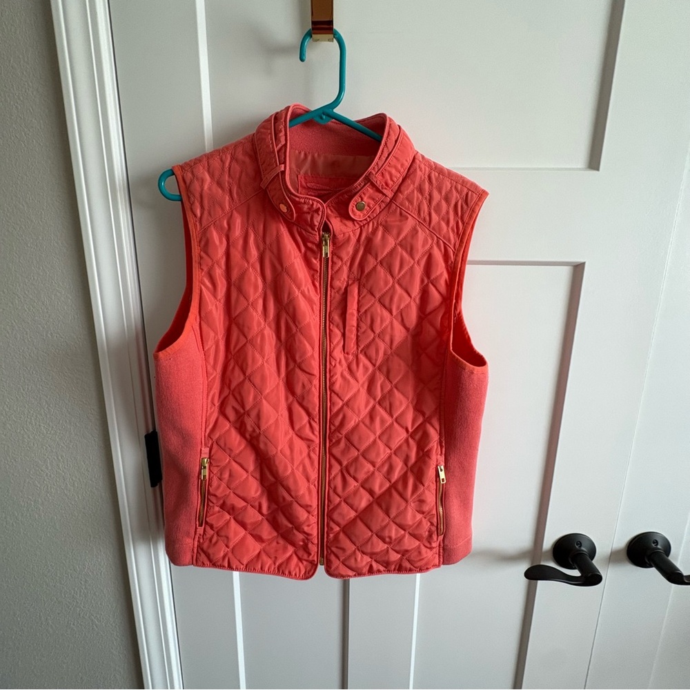 Bright coral ladies Moto vest. Tyler Böe, XL. Clean, great used condition!